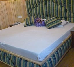 Semi Deluxe Room